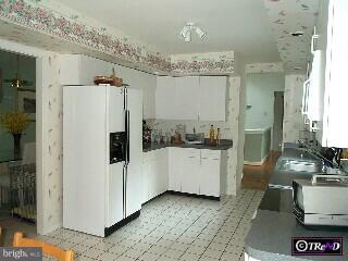 133 Deerfield Road Broomall, PA 19008 - Photo 4 of 6 Gallery Image 4