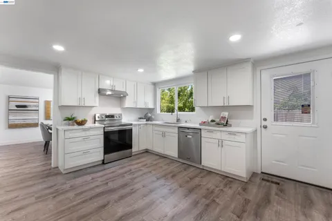 $2,249,888 | 4216 Warbler Loop, Fremont, CA 94555