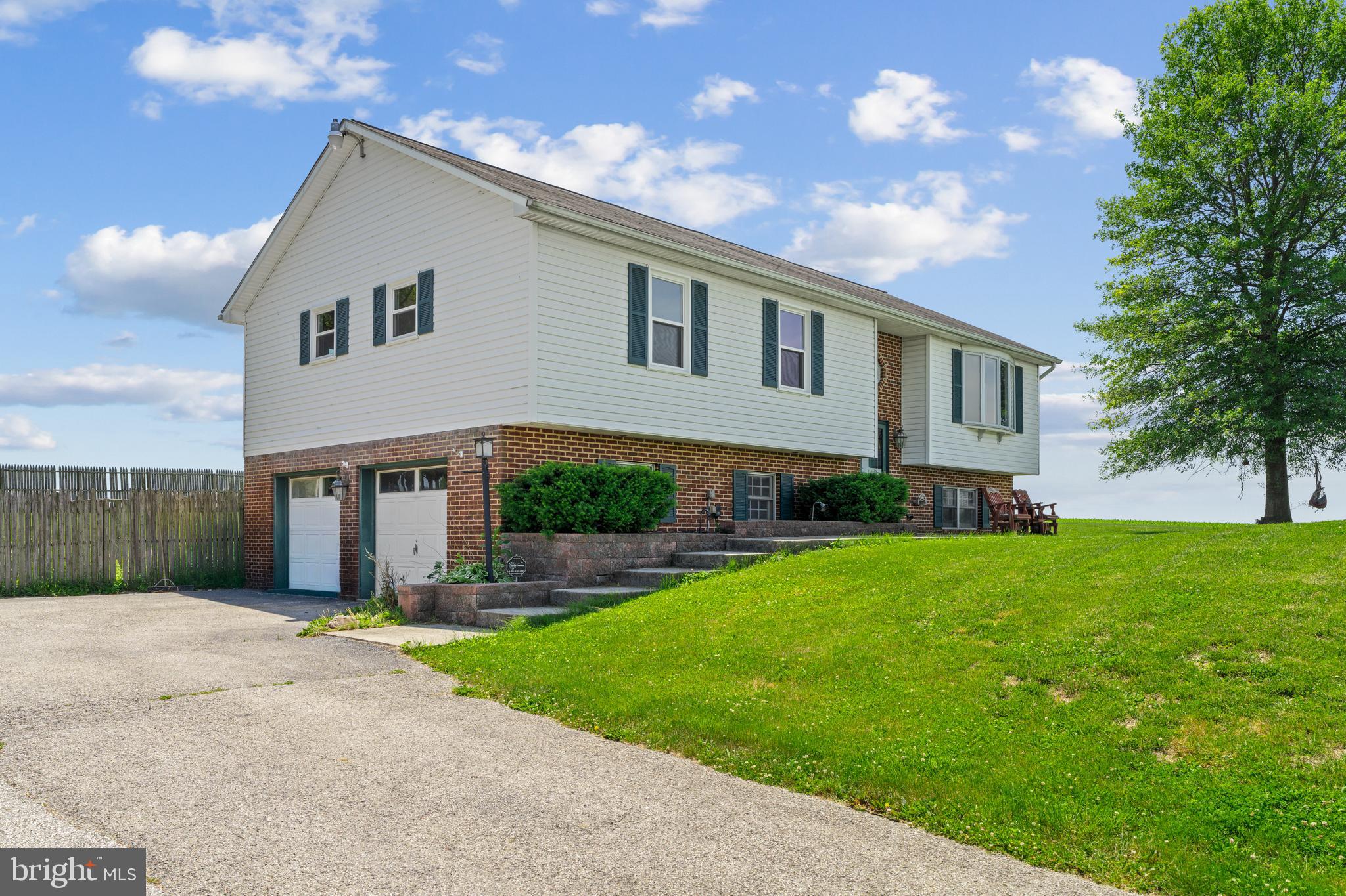 6442 Walker Road Stewartstown, PA 17363 - Photo 3 of 34