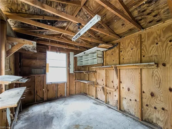 a view of utility room