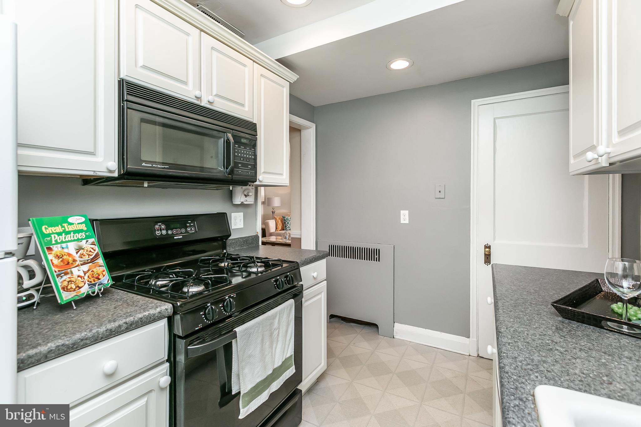 815 Olmstead Road Baltimore, MD 21208 - Photo 13 of 43