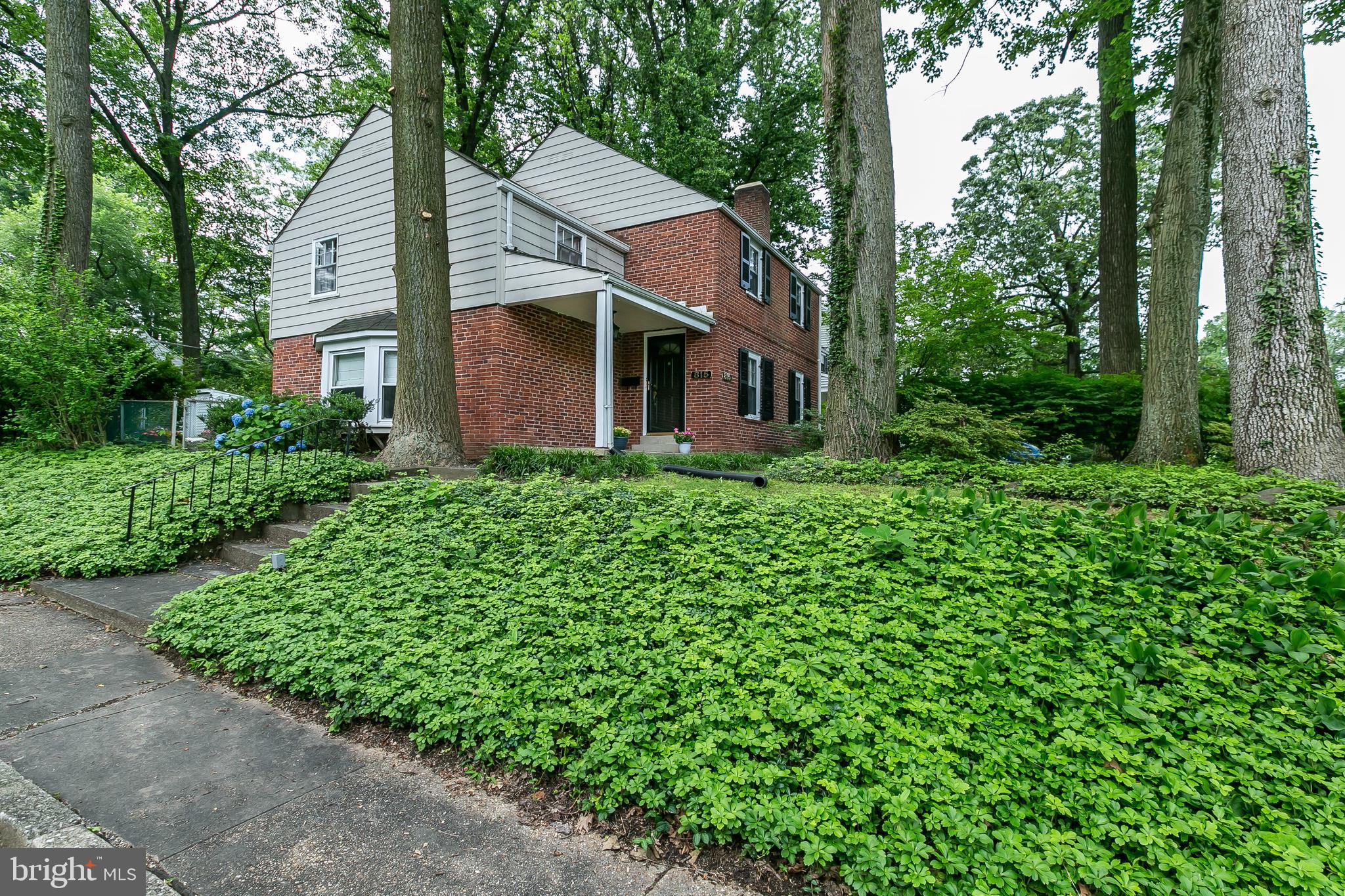 815 Olmstead Road Baltimore, MD 21208 - Photo 3 of 43