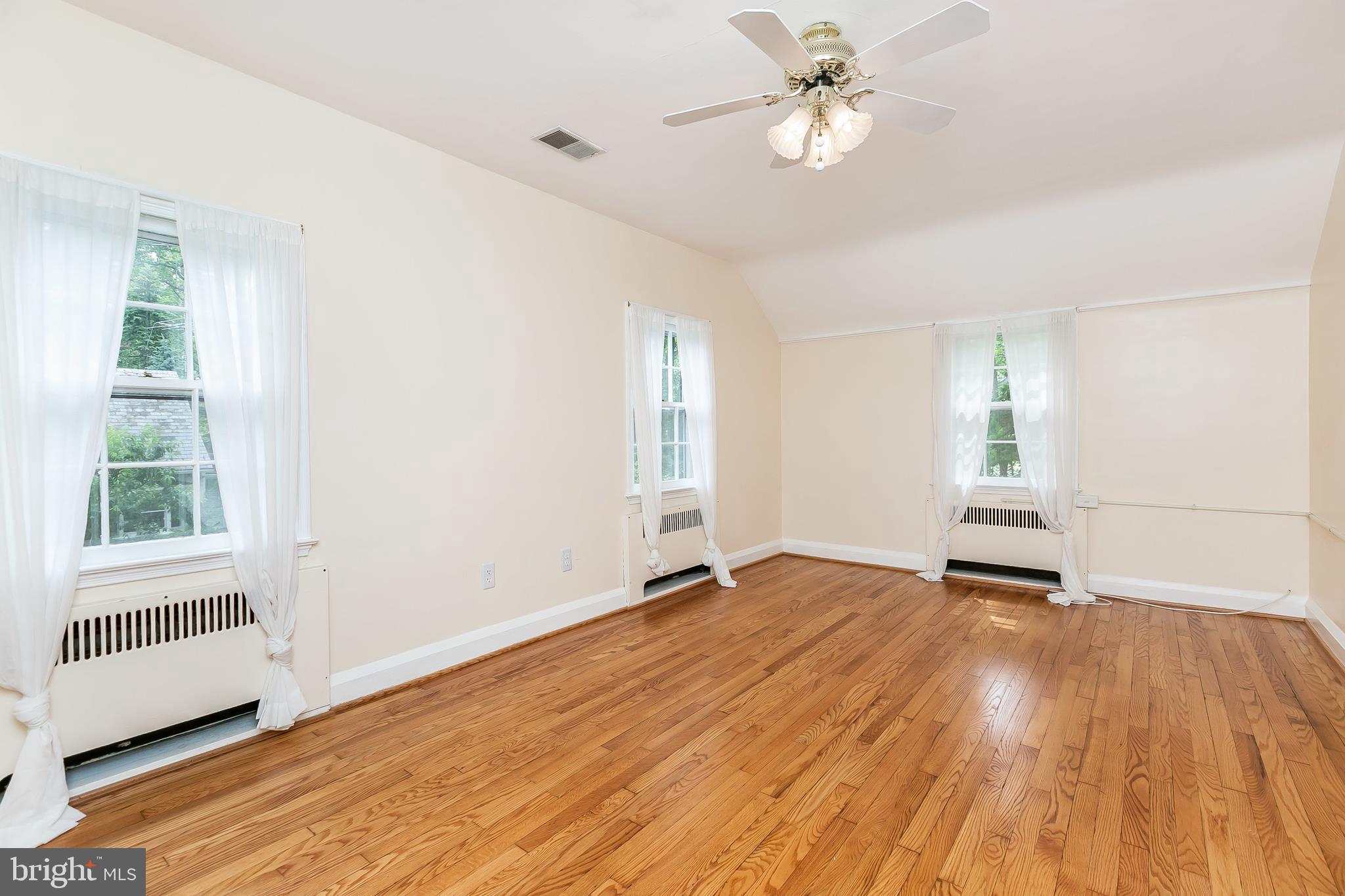 815 Olmstead Road Baltimore, MD 21208 - Photo 25 of 43