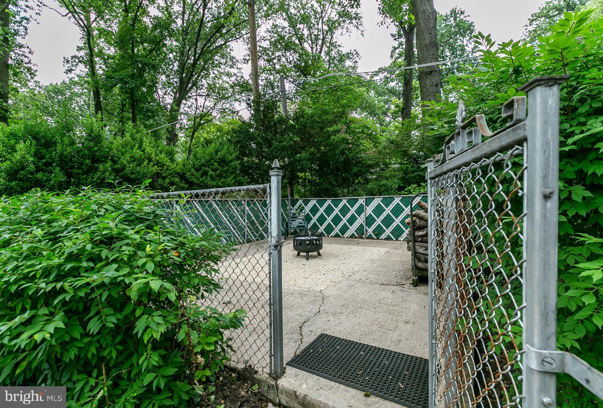 815 Olmstead Road Baltimore, MD 21208 - Photo 37 of 43