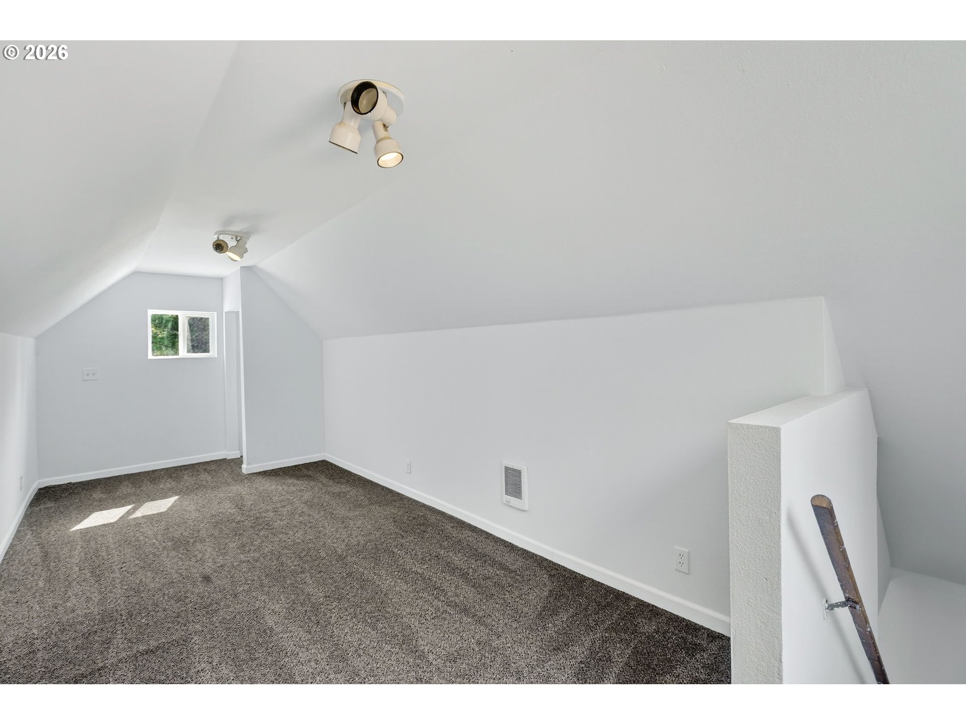 72 Brunning Road Stevenson, WA 98648 - Photo 31 of 47 a view of an empty room