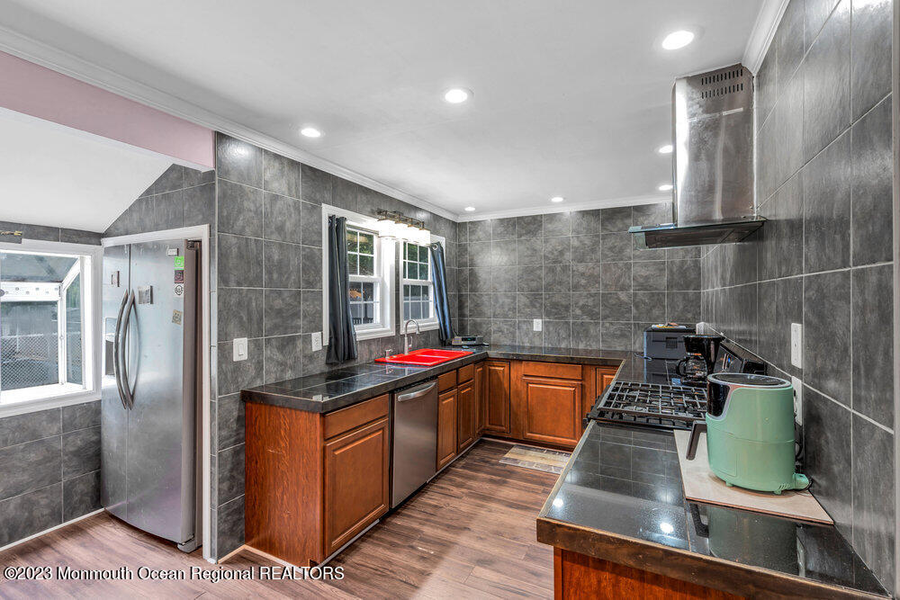 26 Brookside Drive Howell, NJ 07731 - Photo 10 of 33 018_dsc09440