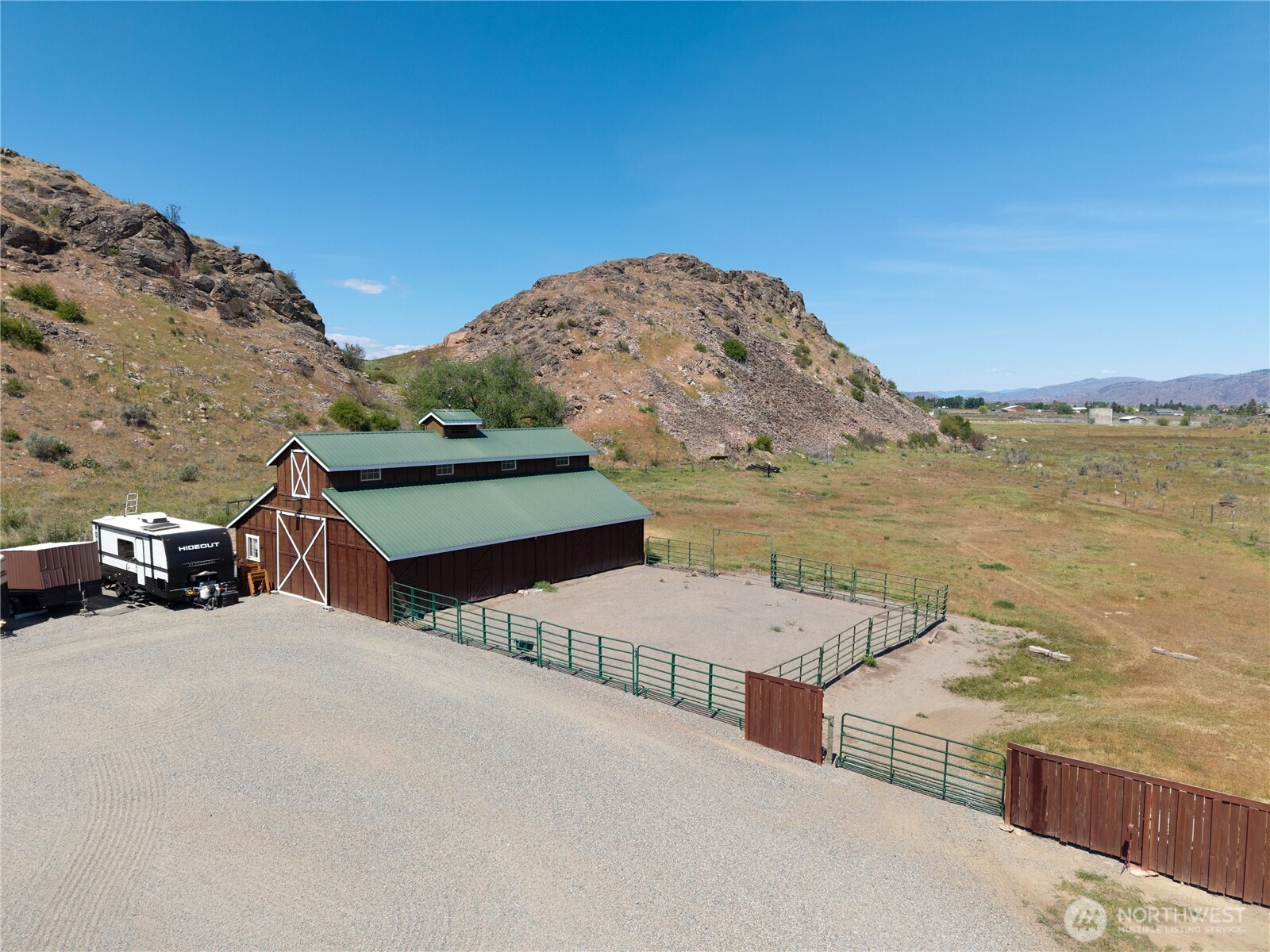 23 George Road Omak, WA 98841 - Photo 7 of 40