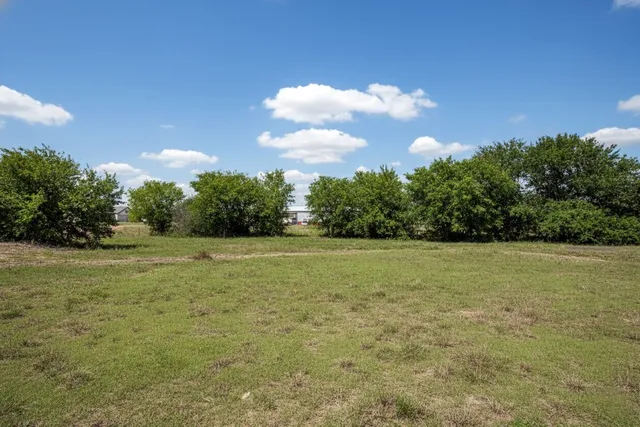$100,000 | 1423 Southfork Ranch Drive, Sealy, TX 77474