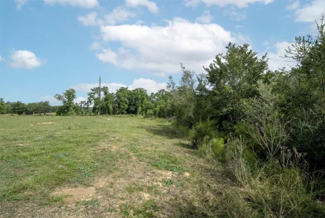 $100,000 | 1423 Southfork Ranch Drive, Sealy, TX 77474