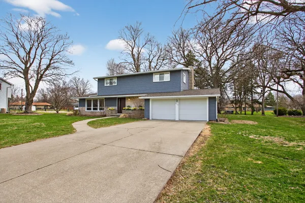 $349,000 | 837 Thorntree Boulevard, Jackson, MI 49203