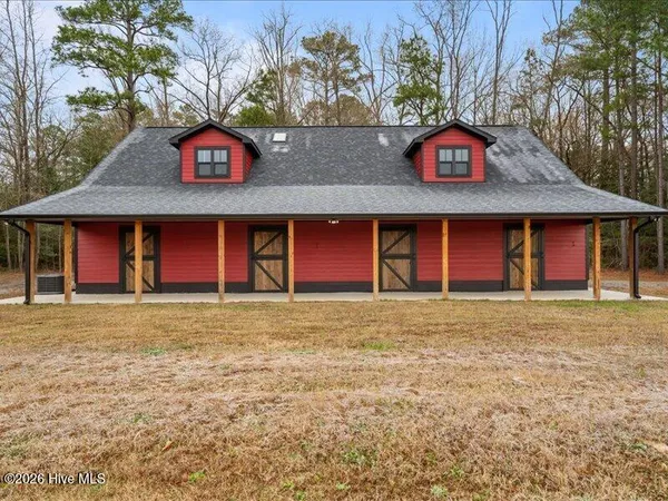 $850,000 | 1050 Lakebay Road, Vass, NC 28394