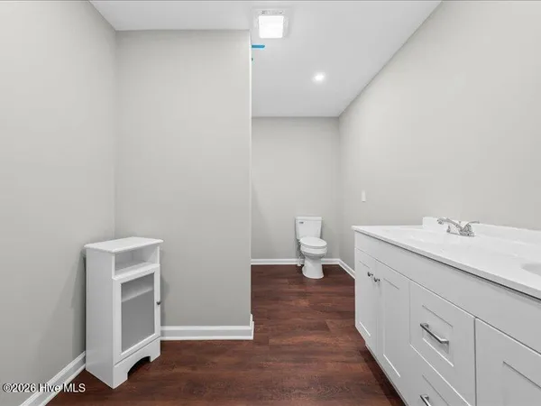 $850,000 | 1050 Lakebay Road, Vass, NC 28394