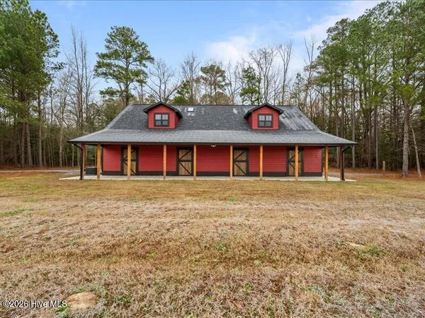 $850,000 | 1050 Lakebay Road, Vass, NC 28394