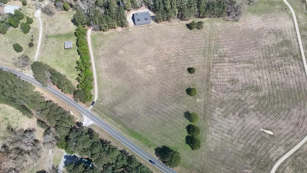 $850,000 | 1050 Lakebay Road, Vass, NC 28394
