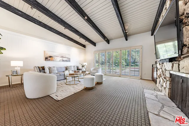 $1,649,900 | 12324 Kenny Drive, Granada Hills, CA 91344