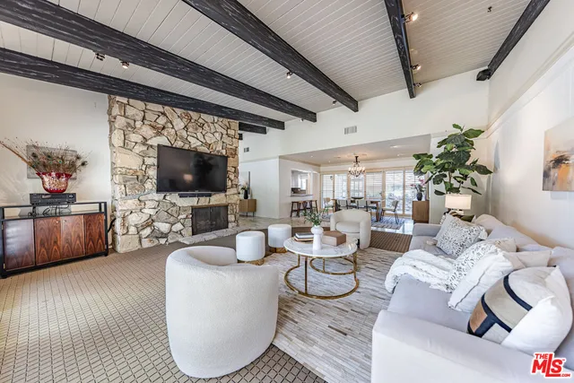 $1,649,900 | 12324 Kenny Drive, Granada Hills, CA 91344