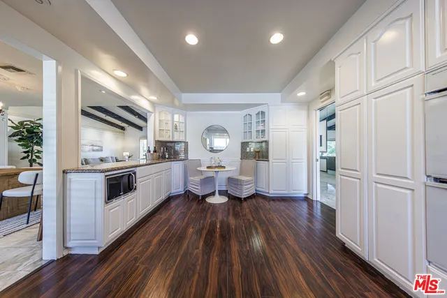 $1,649,900 | 12324 Kenny Drive, Granada Hills, CA 91344