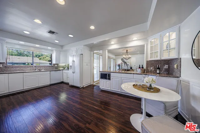 $1,649,900 | 12324 Kenny Drive, Granada Hills, CA 91344