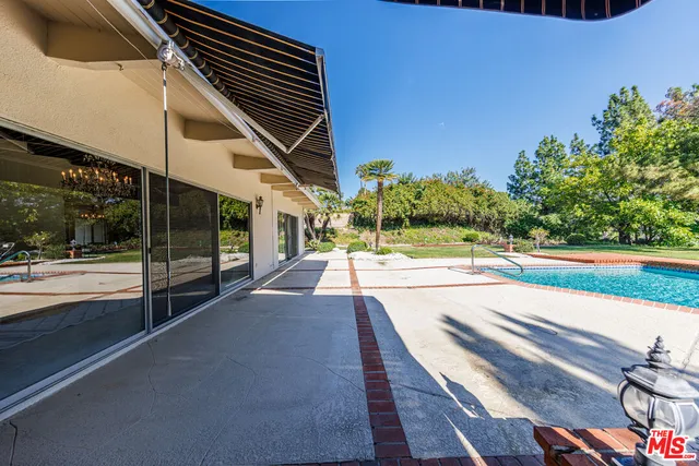 $1,649,900 | 12324 Kenny Drive, Granada Hills, CA 91344