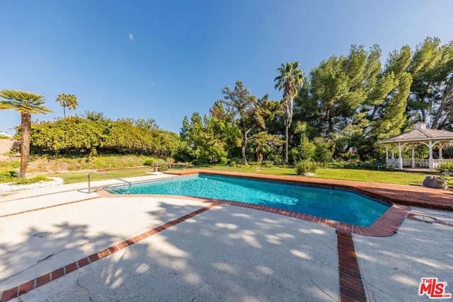 $1,649,900 | 12324 Kenny Drive, Granada Hills, CA 91344