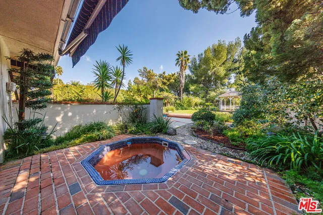 $1,649,900 | 12324 Kenny Drive, Granada Hills, CA 91344