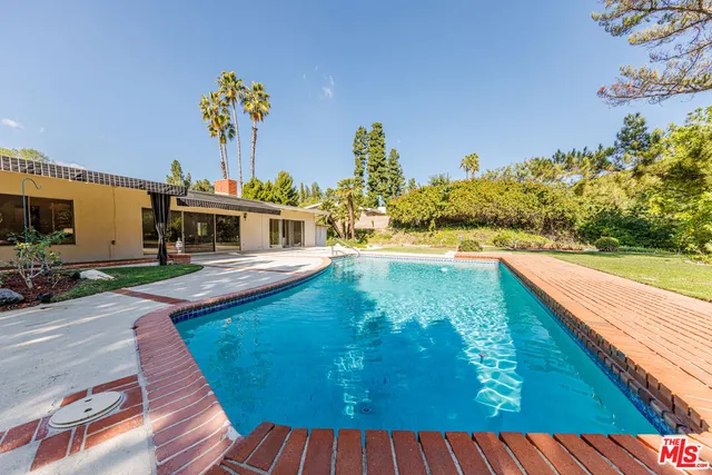 $1,649,900 | 12324 Kenny Drive, Granada Hills, CA 91344