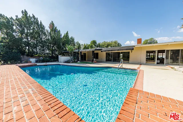 $1,649,900 | 12324 Kenny Drive, Granada Hills, CA 91344