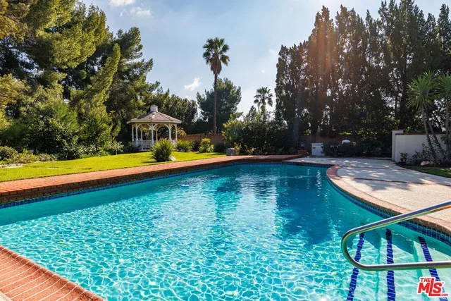 $1,649,900 | 12324 Kenny Drive, Granada Hills, CA 91344