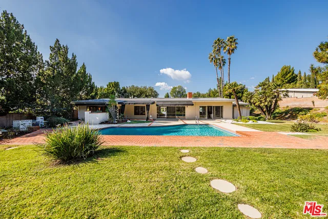 $1,649,900 | 12324 Kenny Drive, Granada Hills, CA 91344