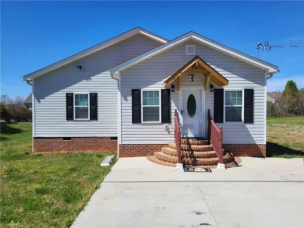 $259,900 | 12 Forest Hill Road, Lexington, NC 27295