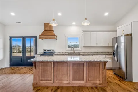 $525,000 | 961 Collins Lane, Huntland, TN 37345