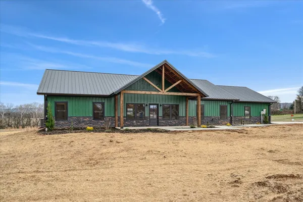 $535,000 | 961 Collins Lane, Huntland, TN 37345