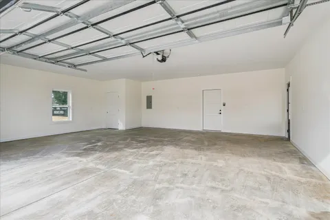 $525,000 | 961 Collins Lane, Huntland, TN 37345