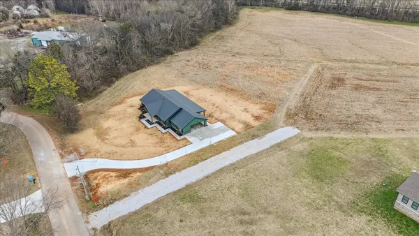 $535,000 | 961 Collins Lane, Huntland, TN 37345