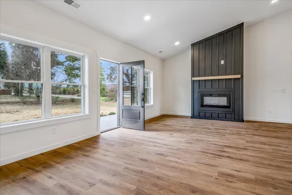 $535,000 | 961 Collins Lane, Huntland, TN 37345