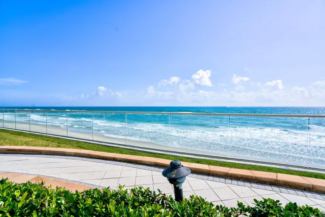 $5,500 | 5200 North Ocean Drive, Unit 1004, Singer Island, FL 33404