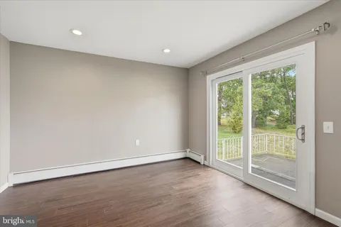 $389,900 | 298 Costa Mesa Drive, Toms River, NJ 08757