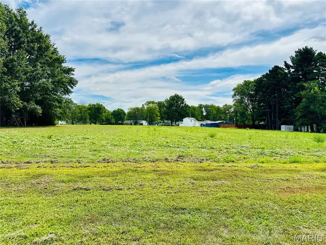 $34,999 | 5 Shire Drive, Wellsville, MO 63384