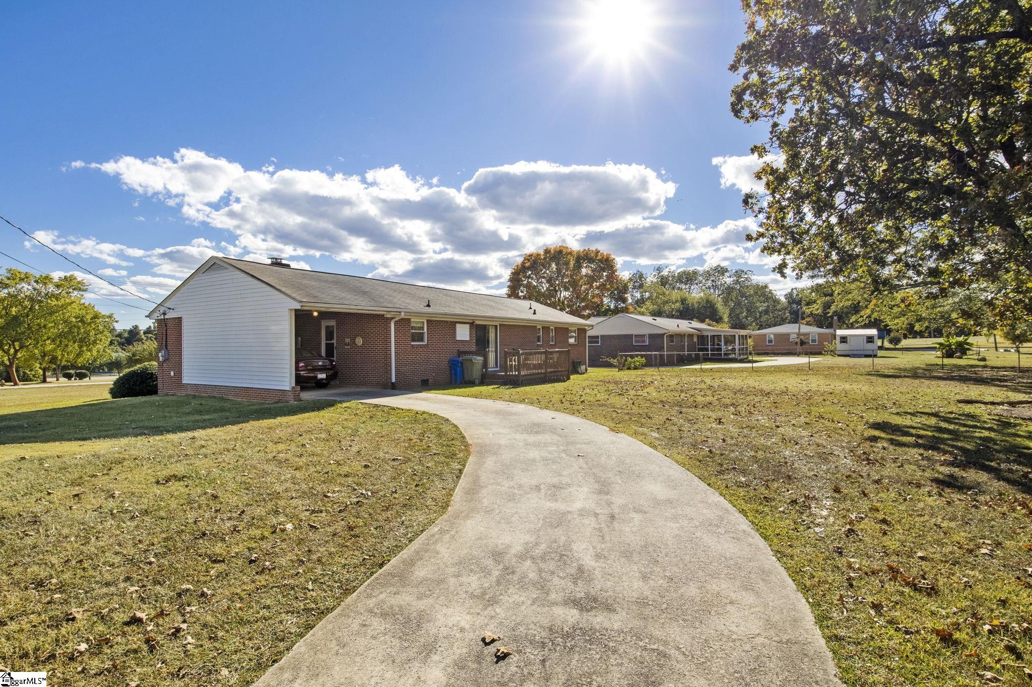 107 Bethel Road Mauldin, SC 29662 - Photo 4 of 28 Gallery Image 4