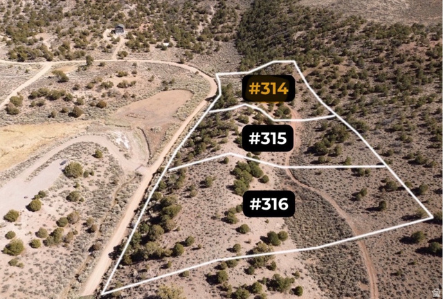 Map / location featuring property parcel outlined