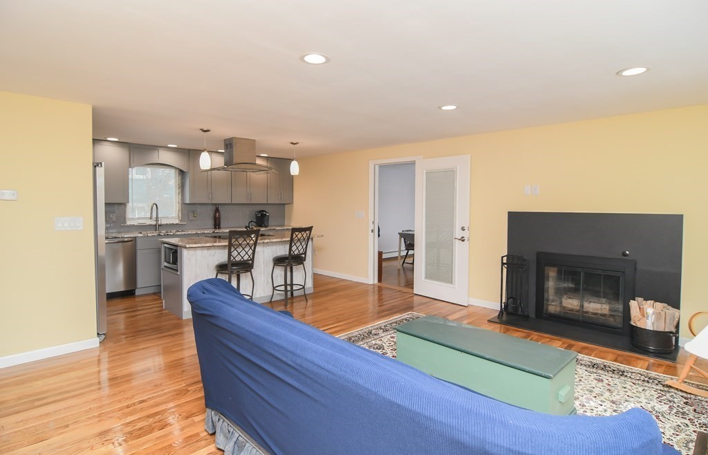 36 Turnpike Road Southborough, MA 01745 - Photo 4 of 28 Gallery Image 4