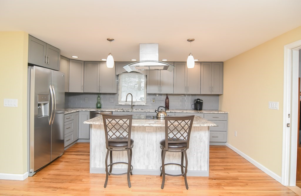 36 Turnpike Road Southborough, MA 01745 - Photo 5 of 28 Gallery Image 5