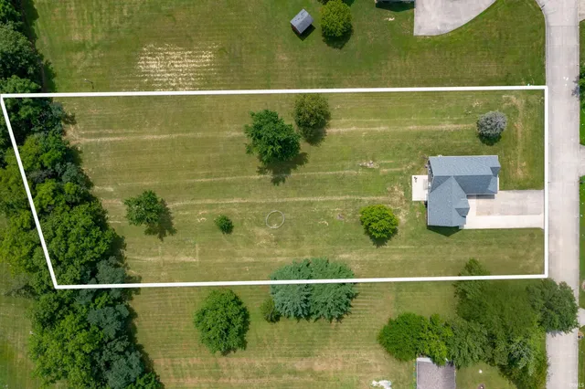 $295,000 | 2957 South Southtown Place, Portland, IN 47371