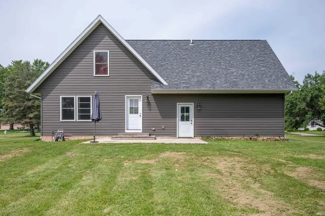 $295,000 | 2957 South Southtown Place, Portland, IN 47371