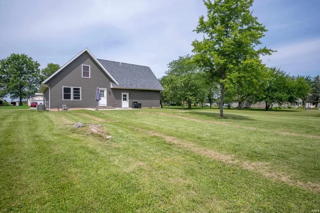 $295,000 | 2957 South Southtown Place, Portland, IN 47371