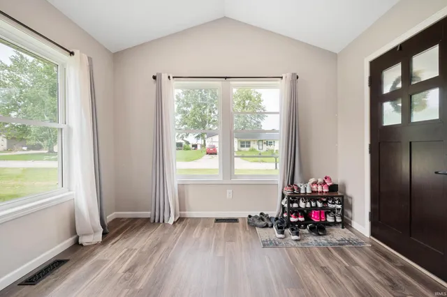 $295,000 | 2957 South Southtown Place, Portland, IN 47371