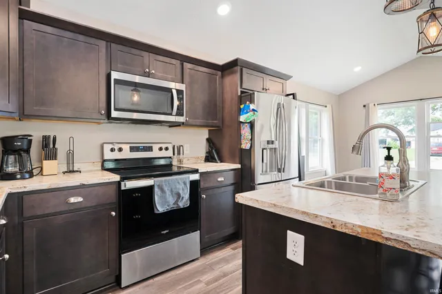 $295,000 | 2957 South Southtown Place, Portland, IN 47371