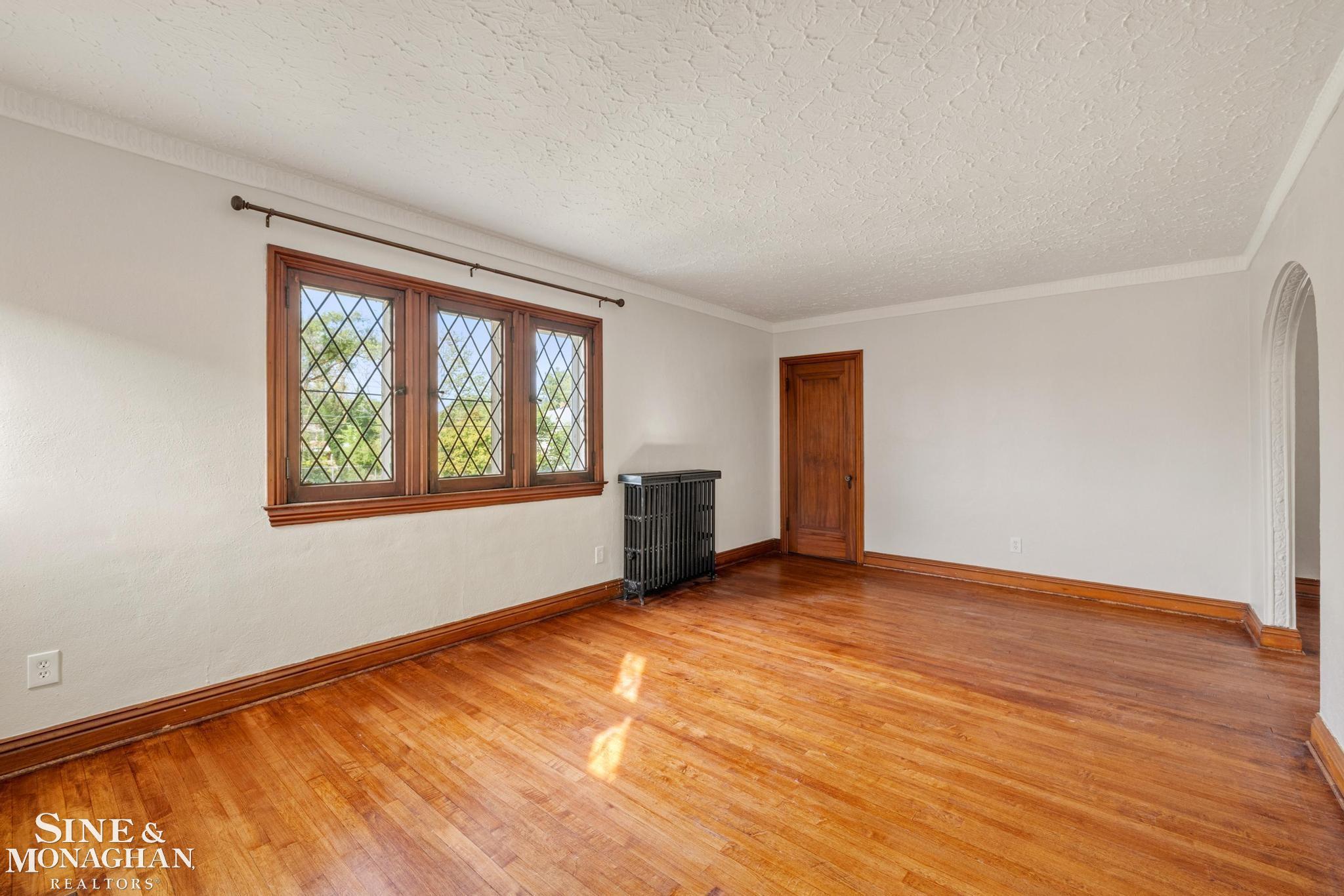 604 Alter Road, Unit 2 Detroit, MI 48215 - Photo 14 of 19 50223282-97063547-014e-4327-bb2e-b783b2654e03.JPG