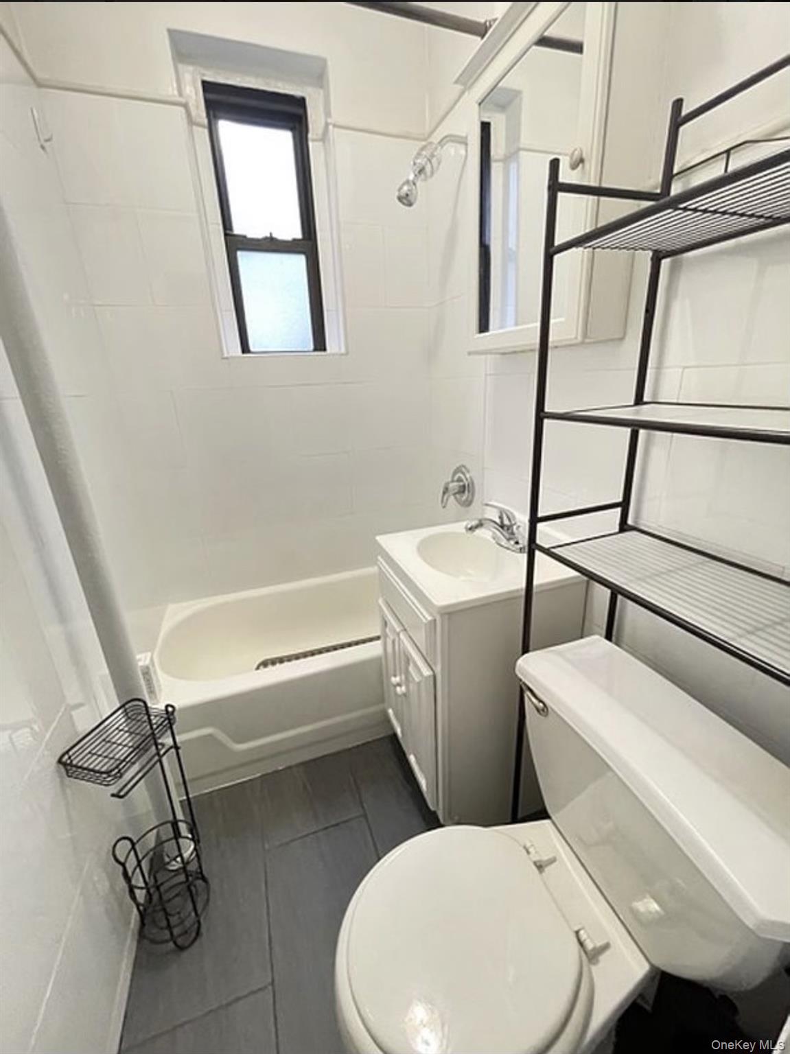 21-06 35th Street, Unit C3 Queens, NY 11105 - Photo 7 of 7 Bathroom