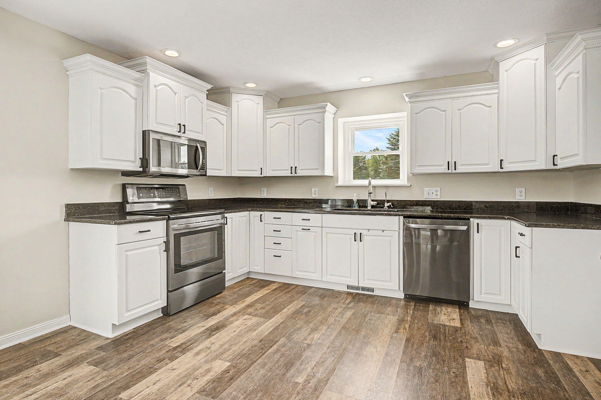 6844 Napoleon Road Jackson, MI 49201 - Photo 19 of 78 25-web-or-mls-CQ1A1873